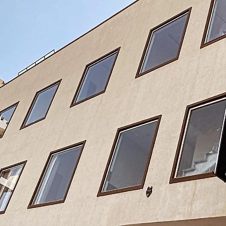 Hotel Woodlark Zirakpur - A Peaceful Stay 外观 照片
