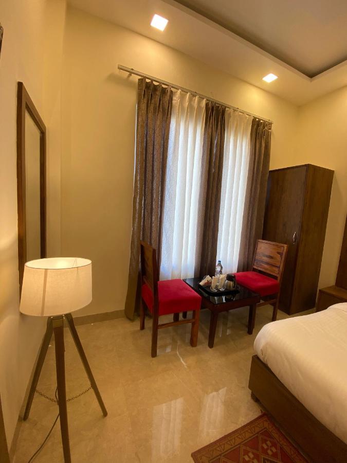 Hotel Woodlark Zirakpur - A Peaceful Stay 外观 照片