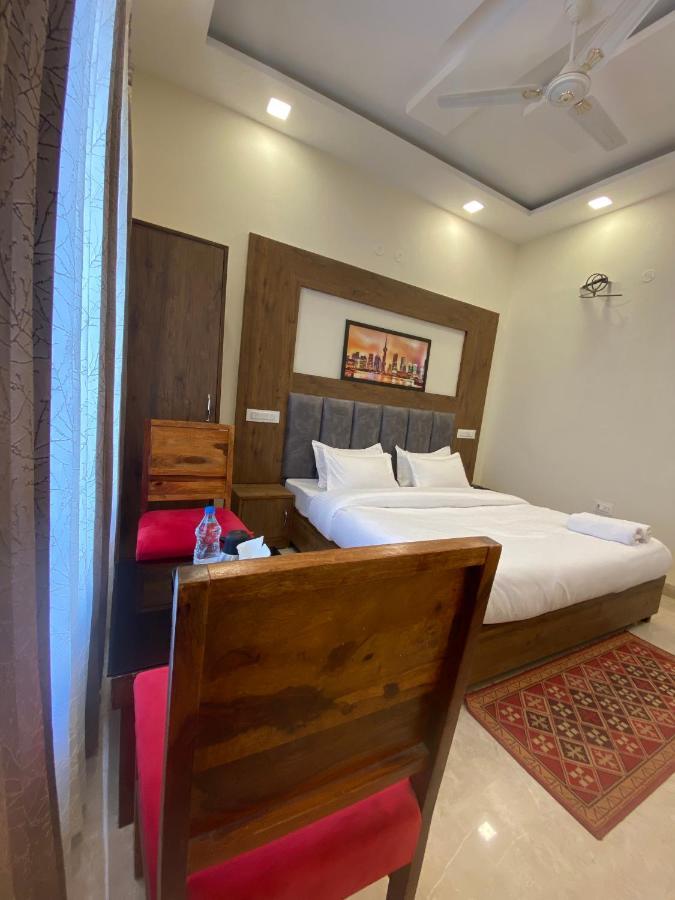 Hotel Woodlark Zirakpur - A Peaceful Stay 外观 照片