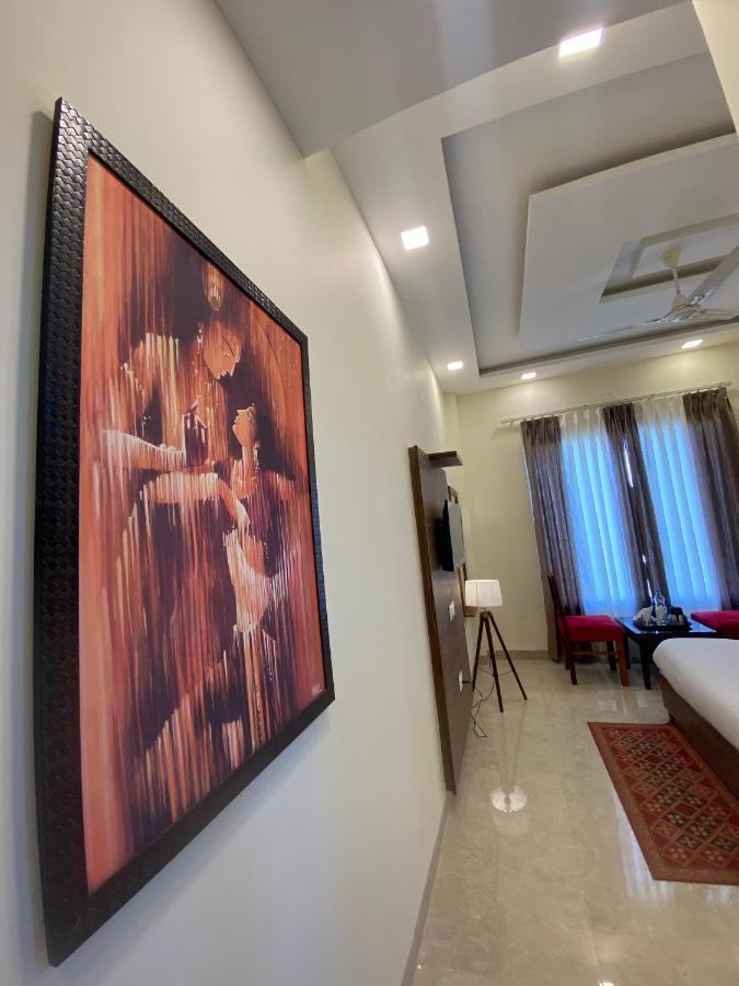 Hotel Woodlark Zirakpur - A Peaceful Stay 外观 照片